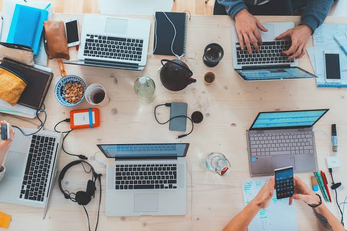 Tech-Powered Goldmines: 7 Innovative Ways to Make Money in 2025