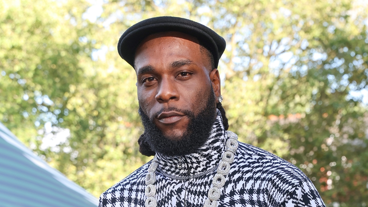 BURNA BOY’S “ALONE” STRIKES GOLD: RIAA CERTIFICATION MARKS ANOTHER MILESTONE