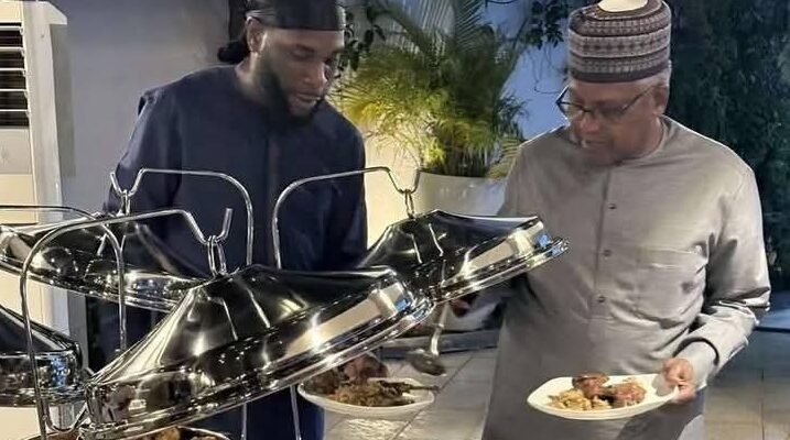 BURNA BOY AND AFRICA’S RICHEST MAN, ALIKO DANGOTE, SHARE A MOMENT OF POWER AND PRESTIGE